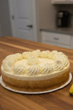 Load image into Gallery viewer, Banana Cream Cheesecake