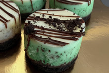 Load image into Gallery viewer, Mint Cookies & Cream Cheesecake