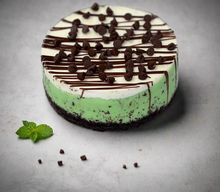 Load image into Gallery viewer, Mint Chocolate Chip Cheesecake
